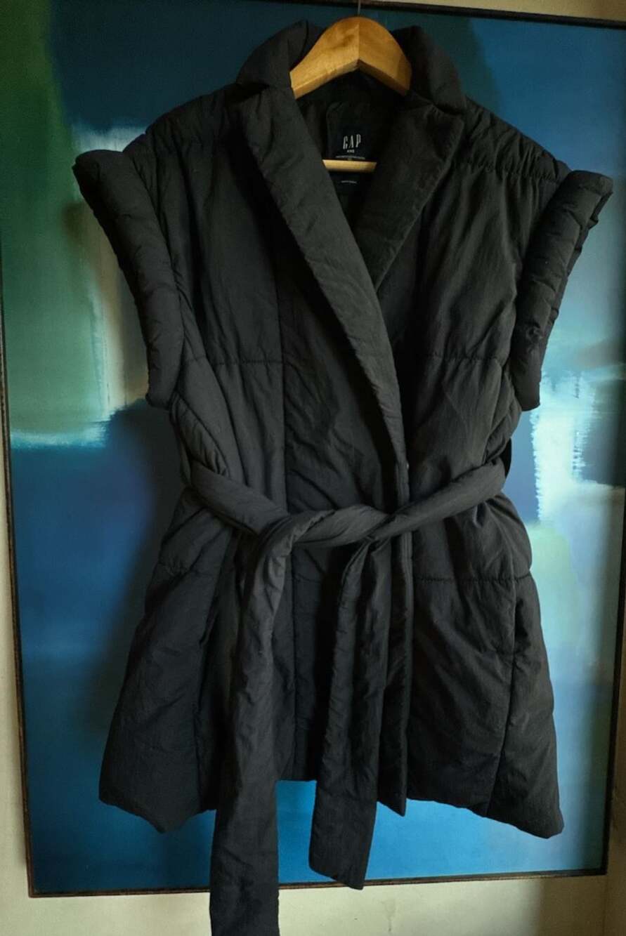 Gap Duvet Wrap Puffer Vest Size XXS Black Quilted Belted Jacket